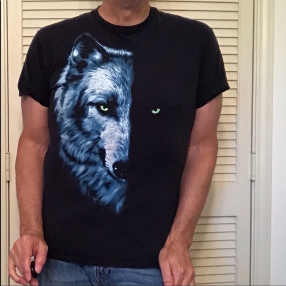 BLACK WOLF ANIMAL SHIRT NATURE FALL SCHOOL